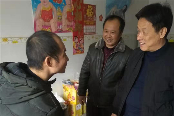 投身脫貧攻堅(jiān)，親情關(guān)愛鄰里——市城投集團(tuán)開展“國際志愿者日”主題活動