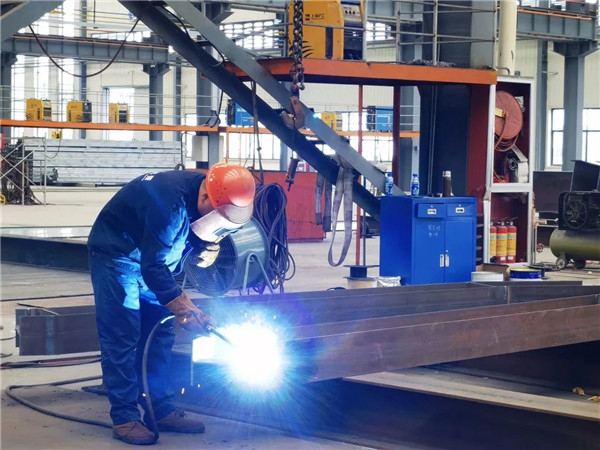 鋼鐵構(gòu)筑瓷都綠色未來