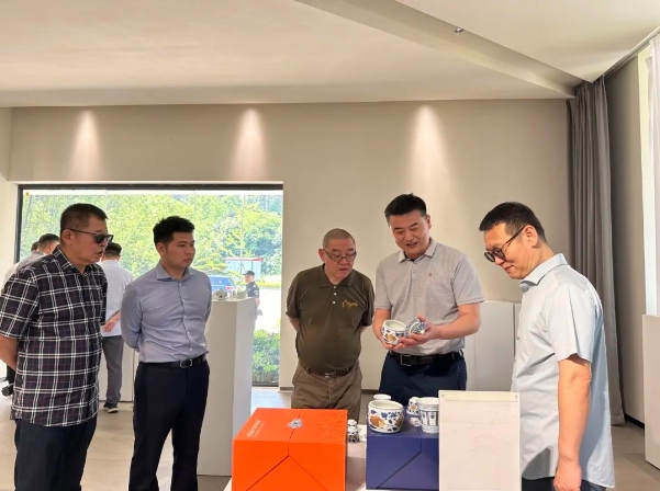 CFAC美院基地 清華大學(xué)美術(shù)學(xué)院與省數(shù)文集團(tuán)、市城投集團(tuán)強(qiáng)強(qiáng)聯(lián)手共繪文化創(chuàng)新新篇章