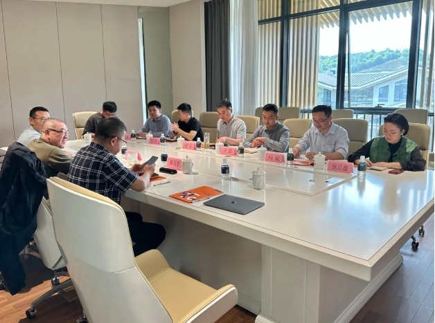 CFAC美院基地 清華大學(xué)美術(shù)學(xué)院與省數(shù)文集團(tuán)、市城投集團(tuán)強(qiáng)強(qiáng)聯(lián)手共繪文化創(chuàng)新新篇章