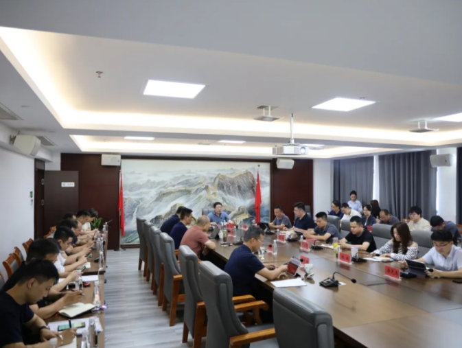 嚴(yán)把節(jié)前廉潔“關(guān)”，守牢安全生產(chǎn)“線”——樂(lè)先鋒部署集團(tuán)國(guó)慶期間各項(xiàng)工作